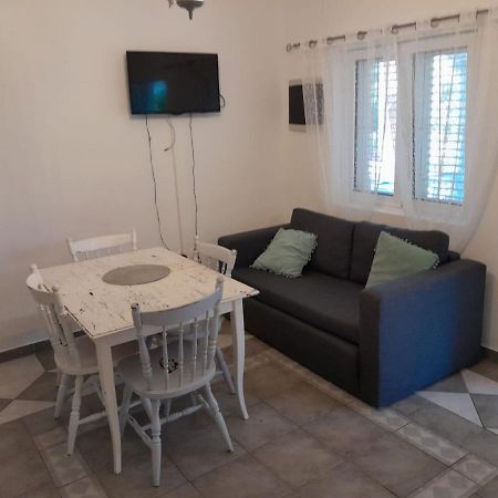 Apartmani Aneri Vir Exteriér fotografie