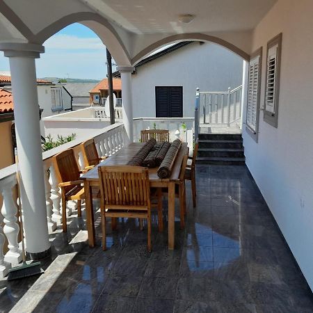 Apartmani Aneri Vir Exteriér fotografie