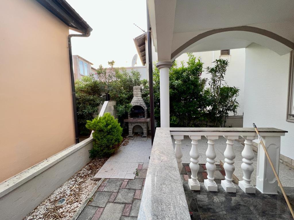 Apartmani Aneri Vir Exteriér fotografie