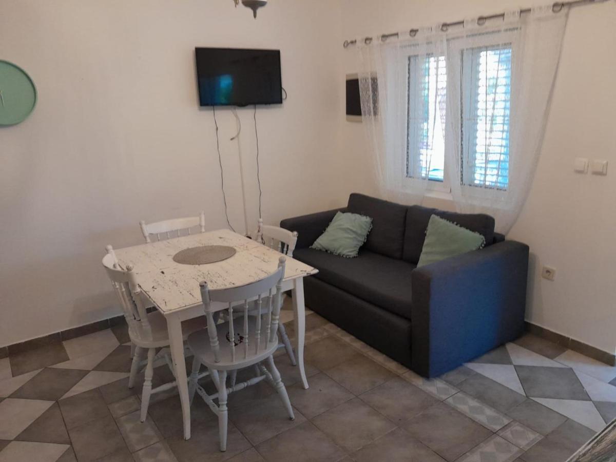 Apartmani Aneri Vir Exteriér fotografie