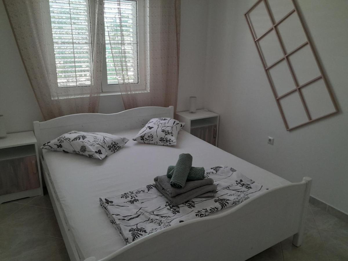 Apartmani Aneri Vir Exteriér fotografie