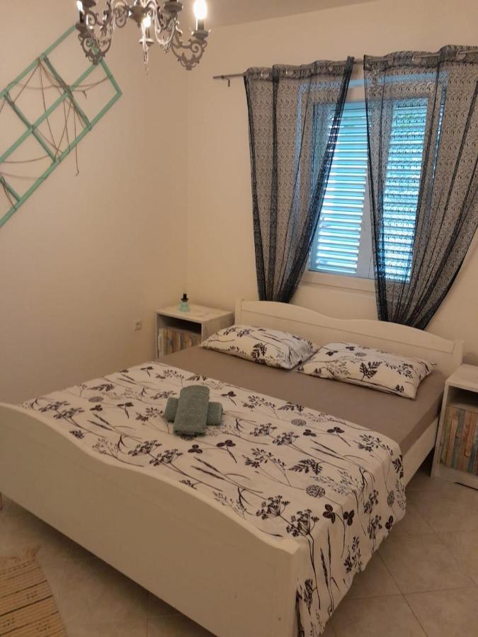 Apartmani Aneri Vir Exteriér fotografie